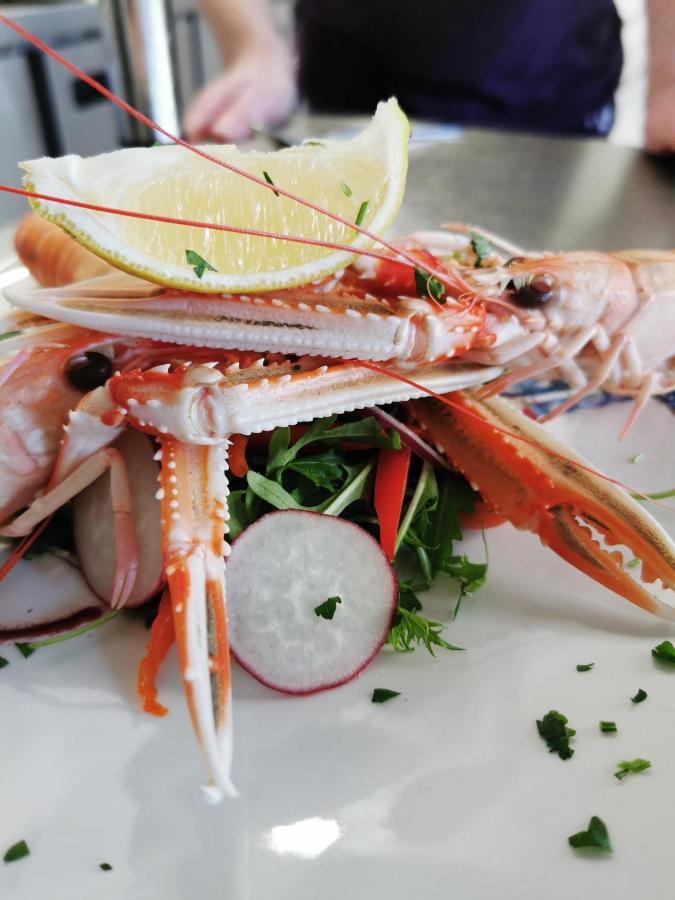 Murray Arms Hotel And Seafood Restaurant, Orkney Saint Margarets Hope Экстерьер фото